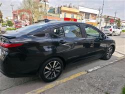 نيسان فيرسا